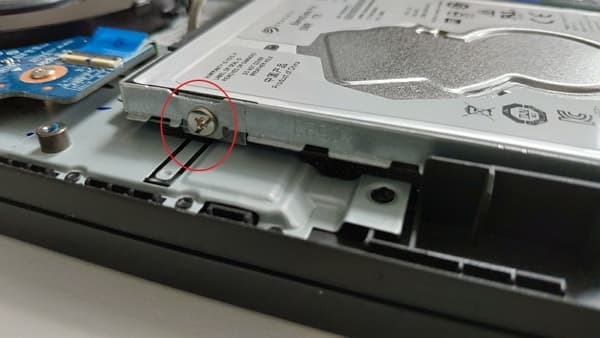 25 Lenovo Y530 HDD 螺絲