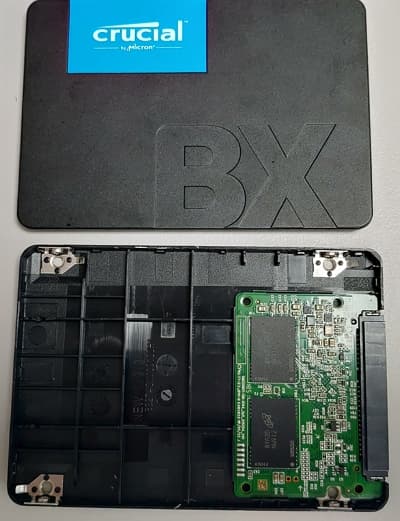 04 BX500 溫度飆高的原因! 拆解美光Crucial 240GB SSD 400x521