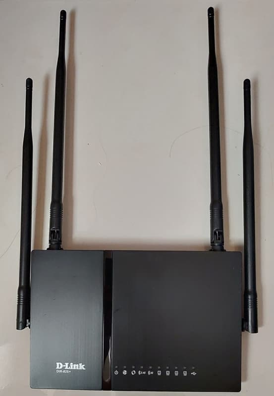 03_ 802.11ac Router D-Link DIR-825+ 天線