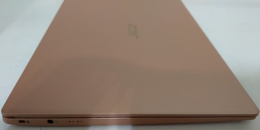 08 雙碟機 Acer Swift 5 SF514-52T 右側面