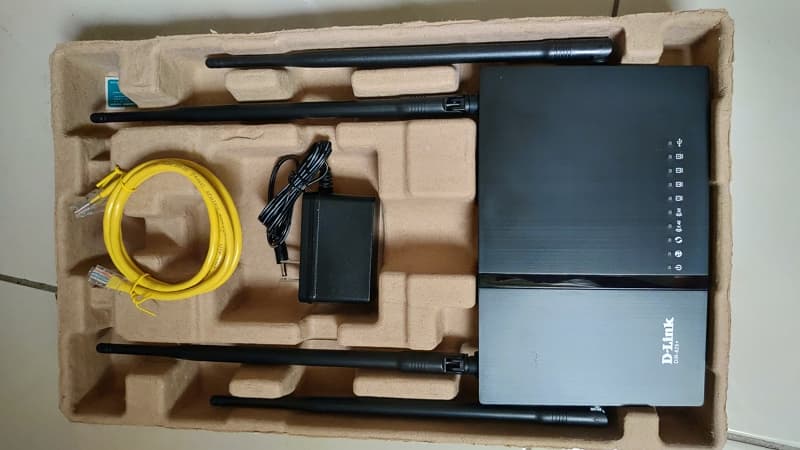 12_ 802.11ac Router D-Link DIR-825+ 內容物 800X450