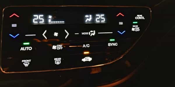 Honda Odyssey 2018 主動安全配備 26 29 HondaOdyssey 車機螢幕-3 600x300