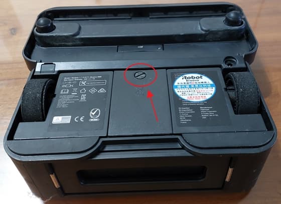 05 掃地機器人 - iRobot Braava 390t disassembly rear cover