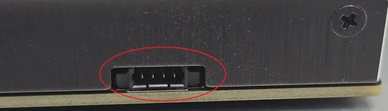【M.2 SSD 擴充卡實測】ASUS Hyper M.2 x16 Gen5:效能提升還是變差 15 250126_14_ASUS Hyper M.2 x16 Gen5 chassis FAN header