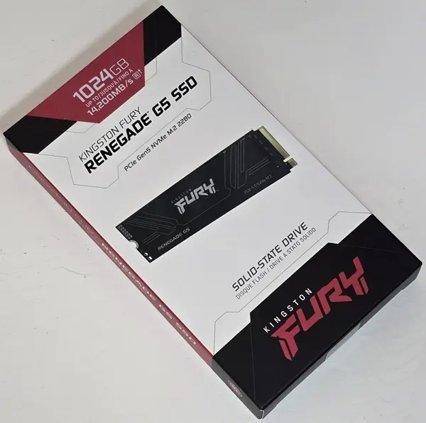 Kingston FURY Renegade G5 憑 SM2508 達成 14,800MB/s,終結過熱降速夢魘! 2 01_250921_Kingston FURY Renegade G5 box